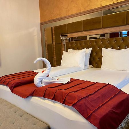 Vila Imperial One Luxury Boutique Hotel Фэгэраш Экстерьер фото