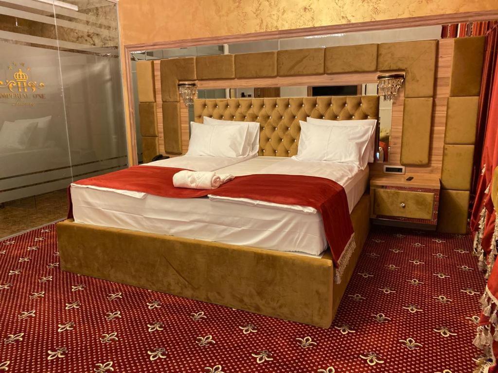 Vila Imperial One Luxury Boutique Hotel Фэгэраш Экстерьер фото