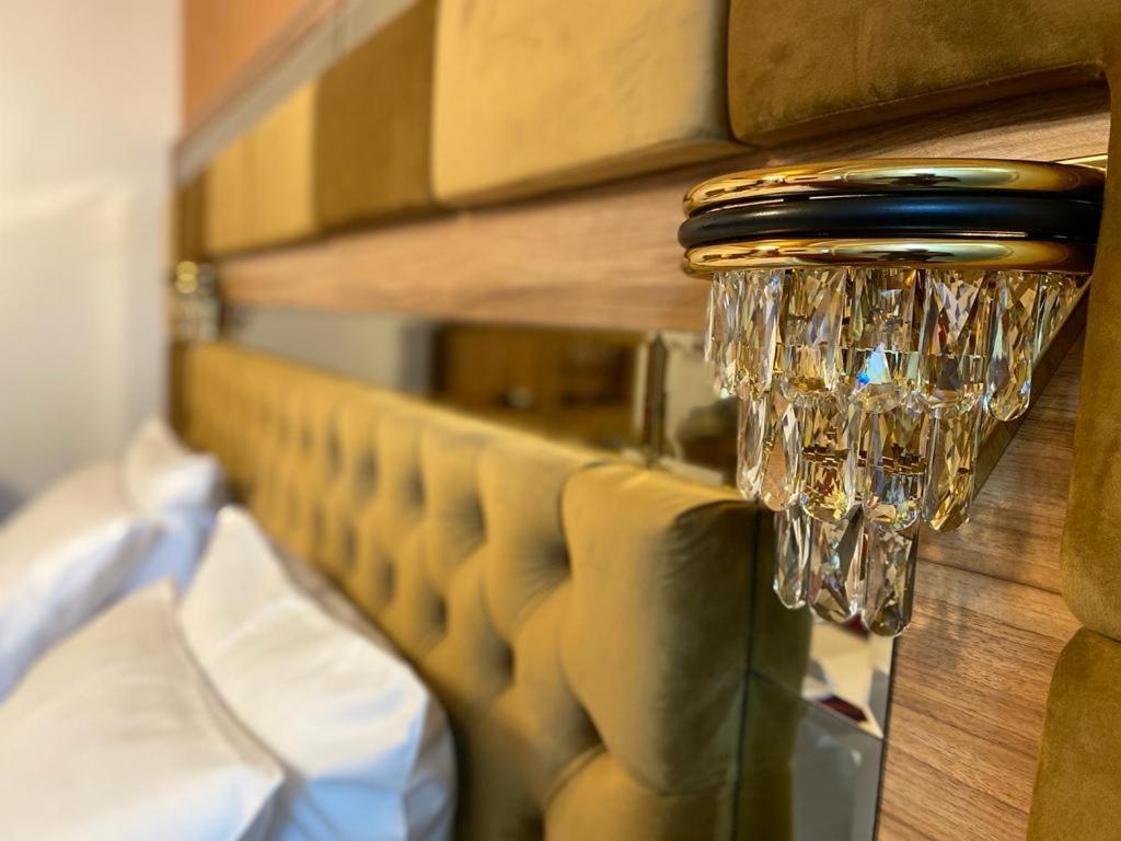 Vila Imperial One Luxury Boutique Hotel Фэгэраш Экстерьер фото