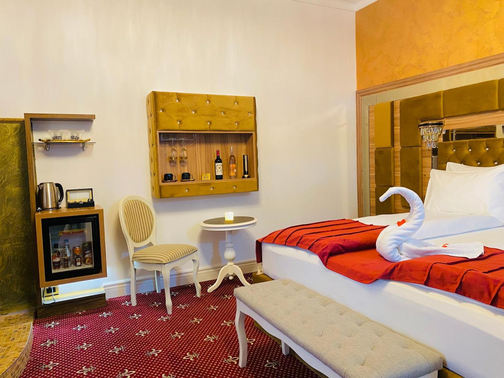Vila Imperial One Luxury Boutique Hotel Фэгэраш Экстерьер фото
